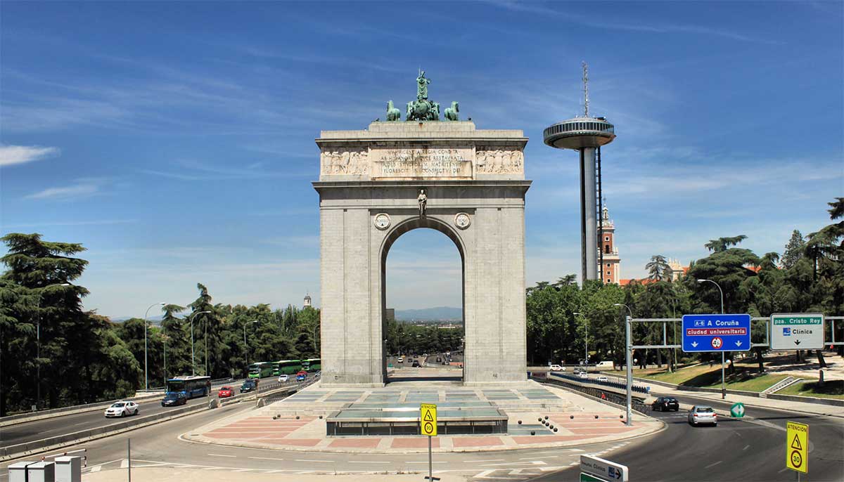 Arco de la Victoria din Madrid