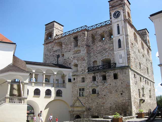 Castelul Pataki