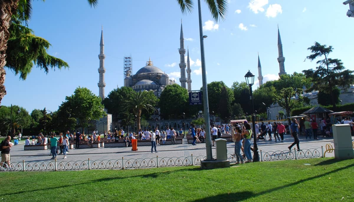 Piata Sultanahmet din Istanbul