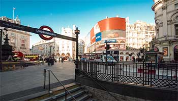 obiective turistice Londra - Piccadilly Circus