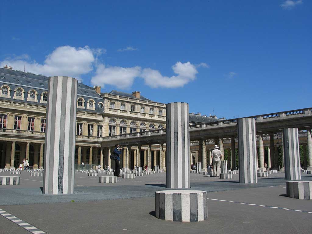 Palatul Regal din Paris - Curtea interioara