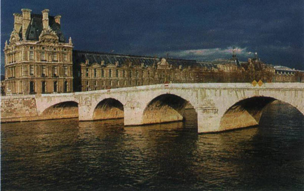 Luvrul si Sena - parte integranta a istoriei Parisului
