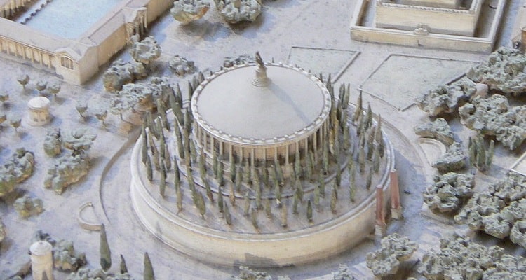 Macheta Mausoleul lui Augustus