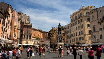 obiective turistice Roma - Piata Campo de` Fiori