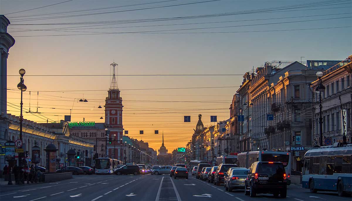 Nevsky Prospekt din Sankt Petersburg
